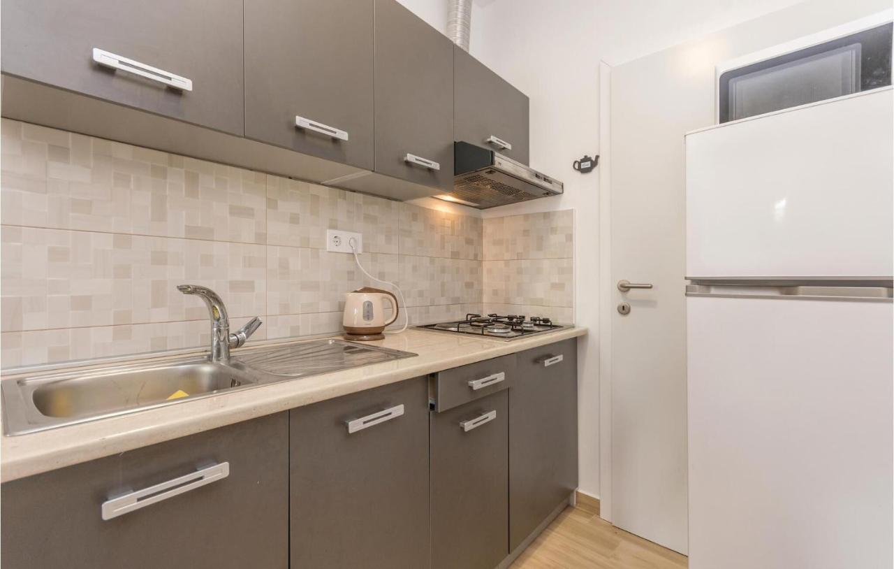 Apartments In Turanj, 20M From The Beach Sukosan Exterior photo