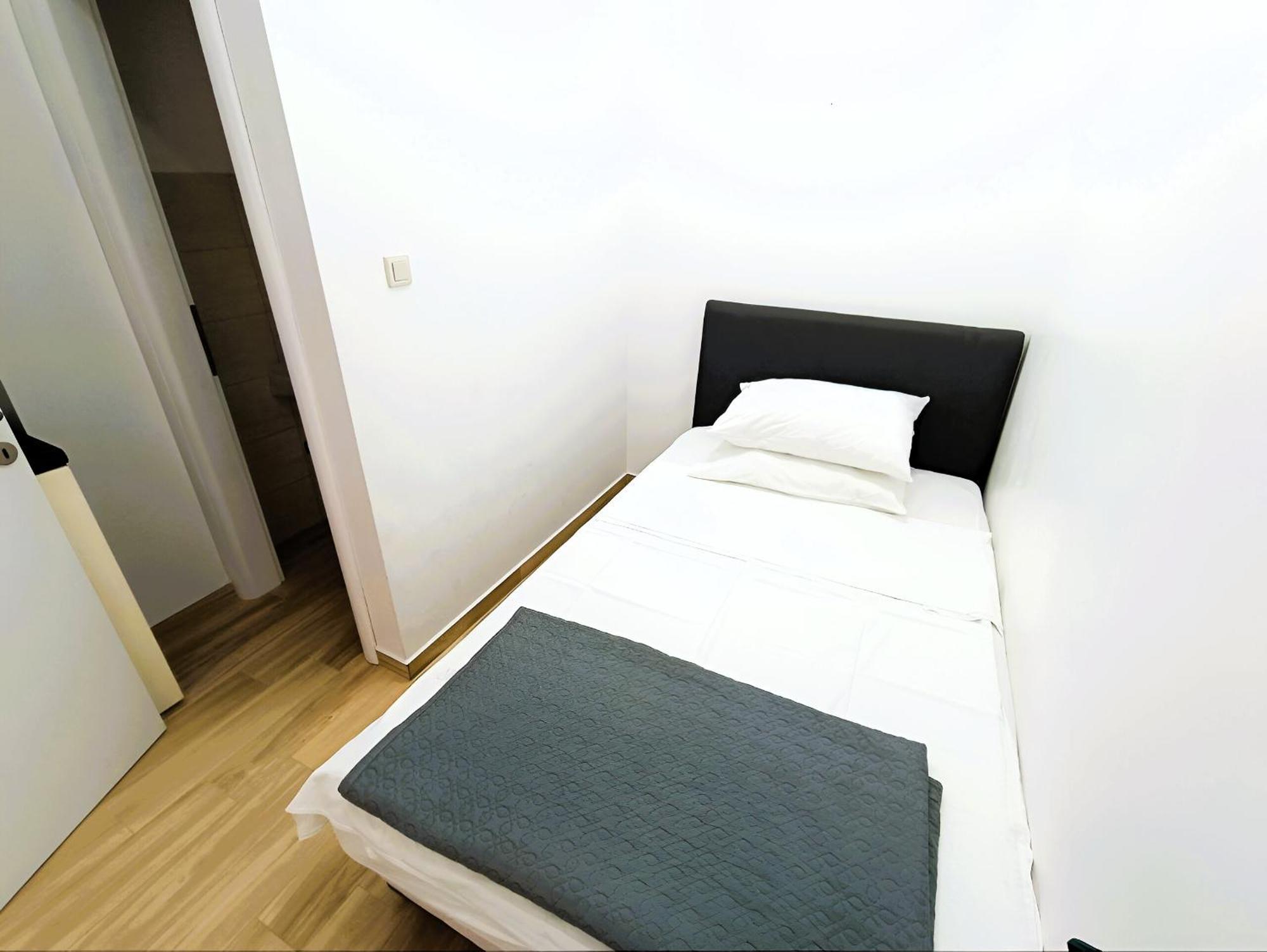 Apartments In Turanj, 20M From The Beach Sukosan Exterior photo